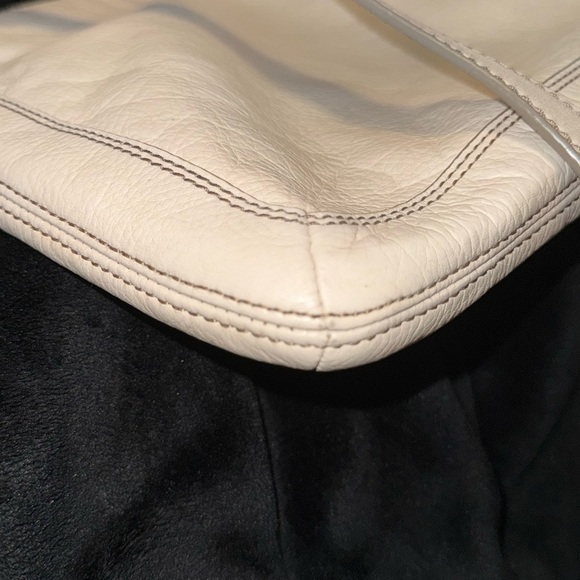 Fossil Cream Crossbody Bag with Adjustable Strap - Picture 8 of 14